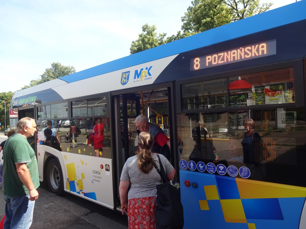 Autobus MPK w Legnicy