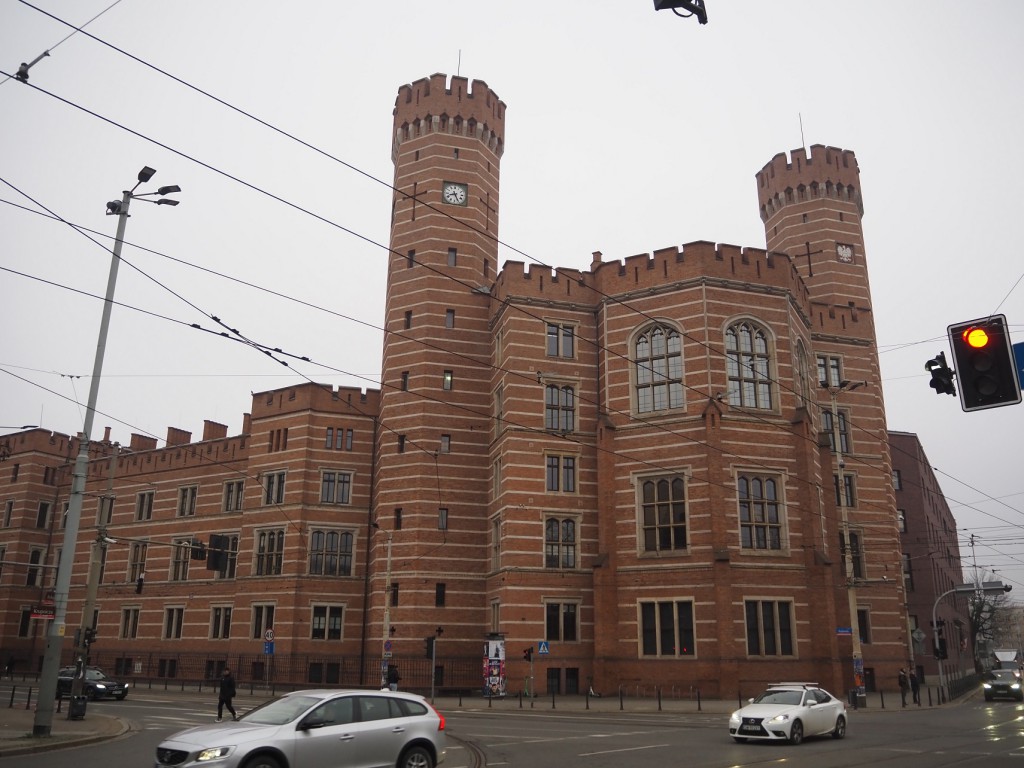 Budynek sądów we Wrocławiu
