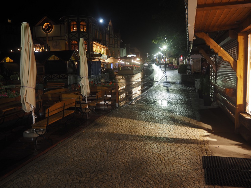 Centrum Karpacza w nocy