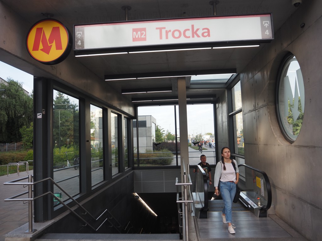 Metro w Warszawie, druga linia - stacja Trocka