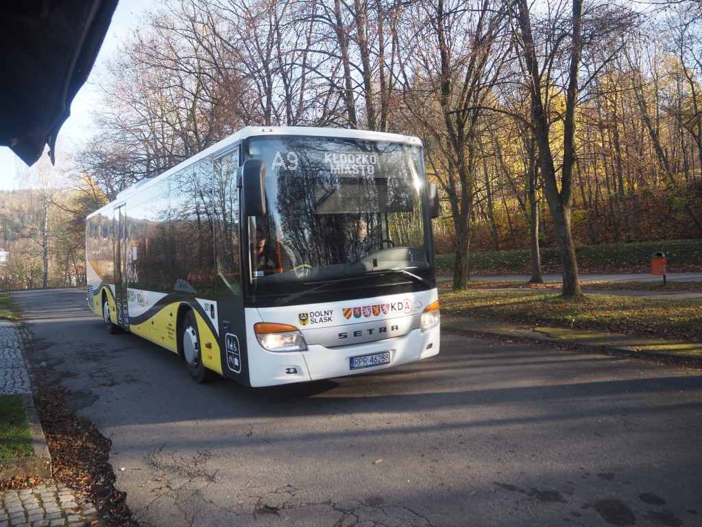 Autobus Kolei Dolnośląskich w Lądku-Zdroju
