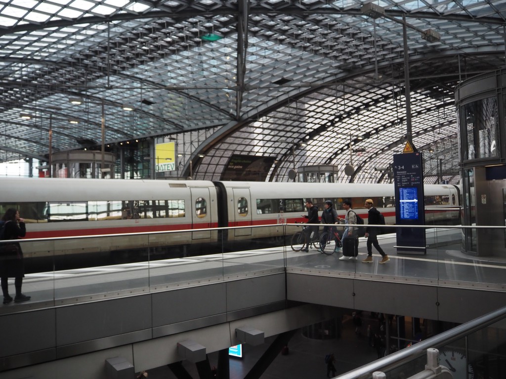 Kolej Dużych Prędkości w Berlinie, pociąg ICE