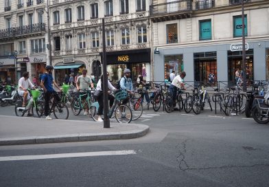 Rowery w Paryżu. Rowerowa rewolucja w stolicy Francji trwa